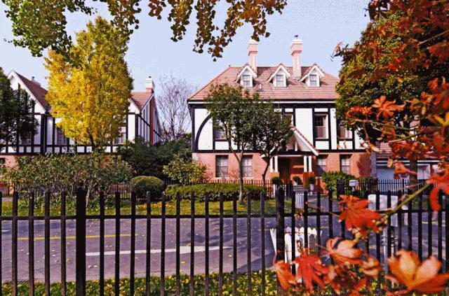 上海很魔幻的楼,上海超级魔幻