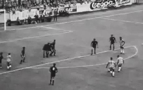 他是“落叶球”的鼻祖，带领桑巴军团治愈了长达八年的巴西之殇