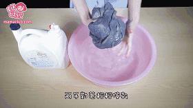 羽绒服洗过后跑毛怎么回事,羽绒服有发霉污渍怎么去除