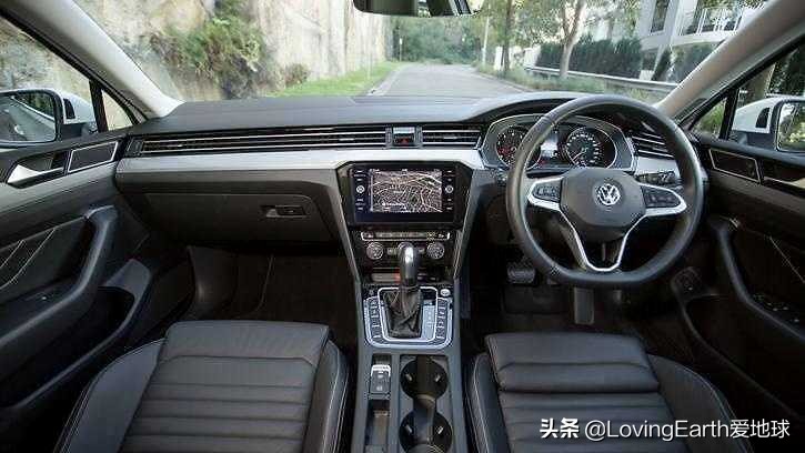 大众帕萨特2024款380豪华驾车感受,大众车最新款帕萨特