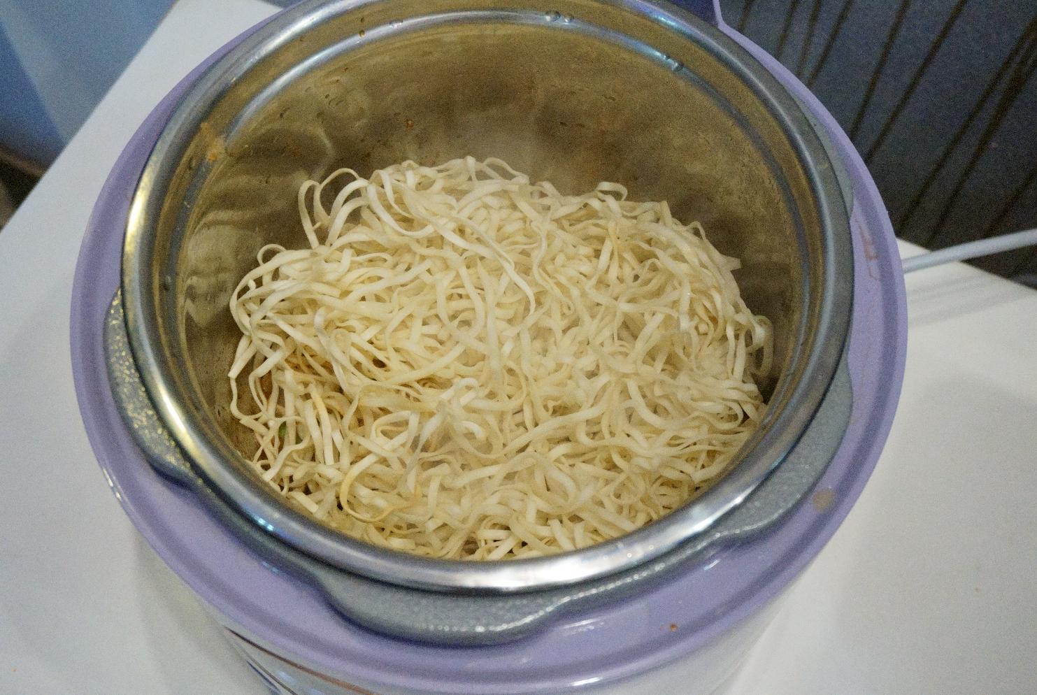 一锅两用双胆,一锅多用多功能的压力煲