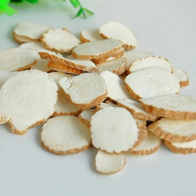 突然间长白癜风怎么回事,身上出现小白点医生说是白癜风