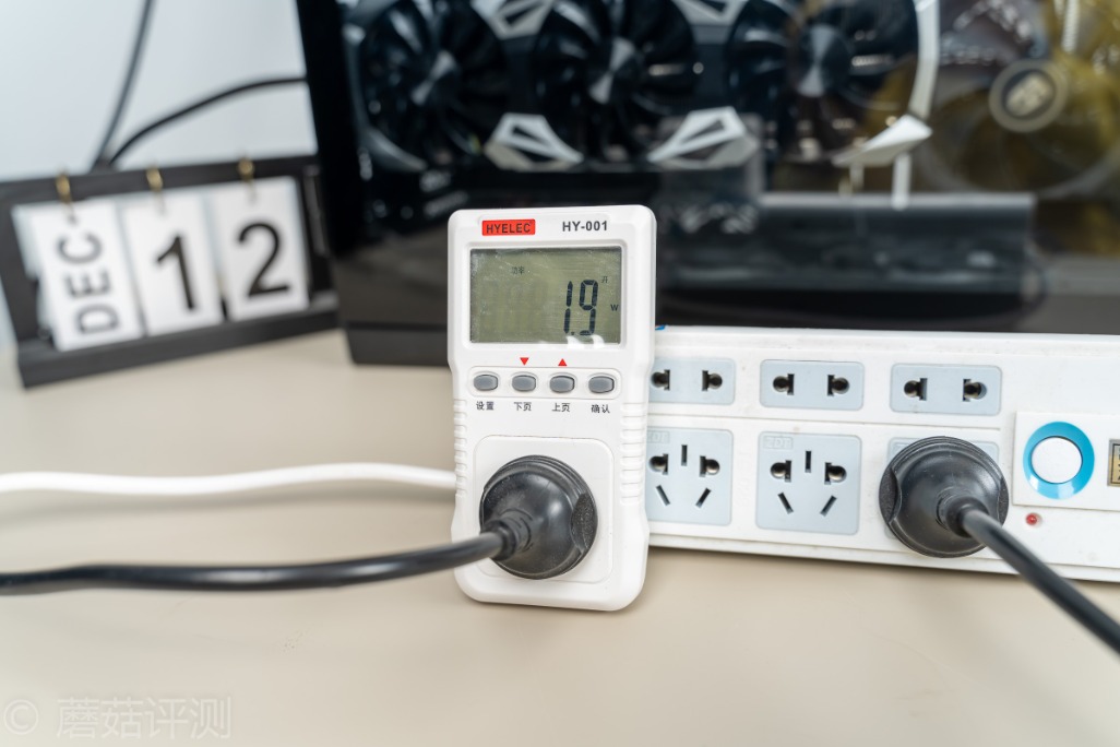 ttgt550金牌全模组电源,tt半模组电源550w