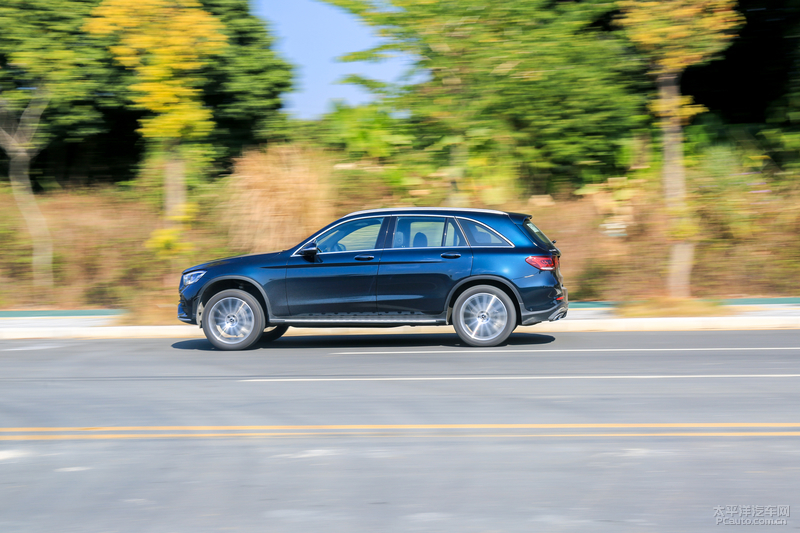 glc300l2021款和2020款的区别,2016款奔驰glc300豪华测试