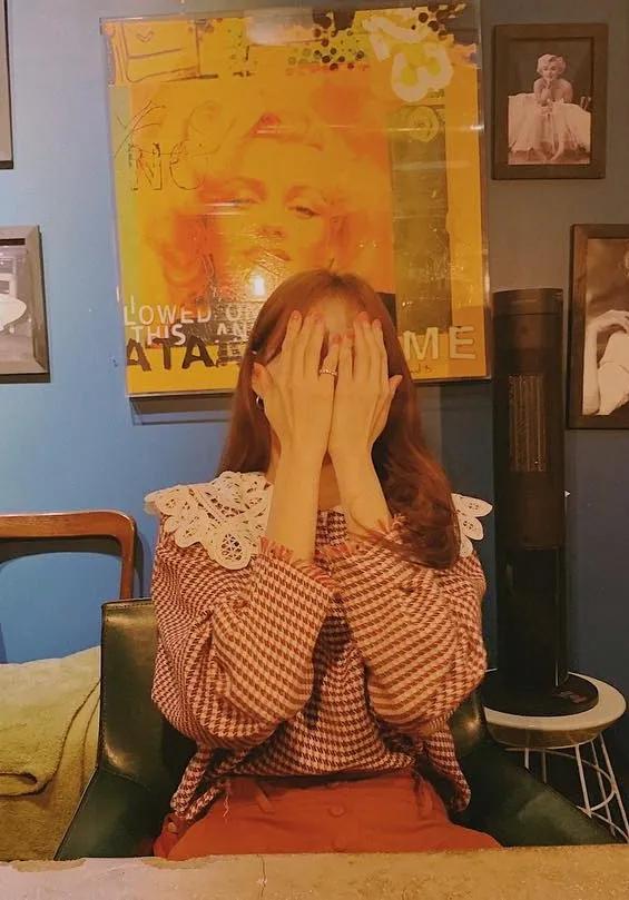 jennie穿搭冬香奈儿,求jennie同款衣服