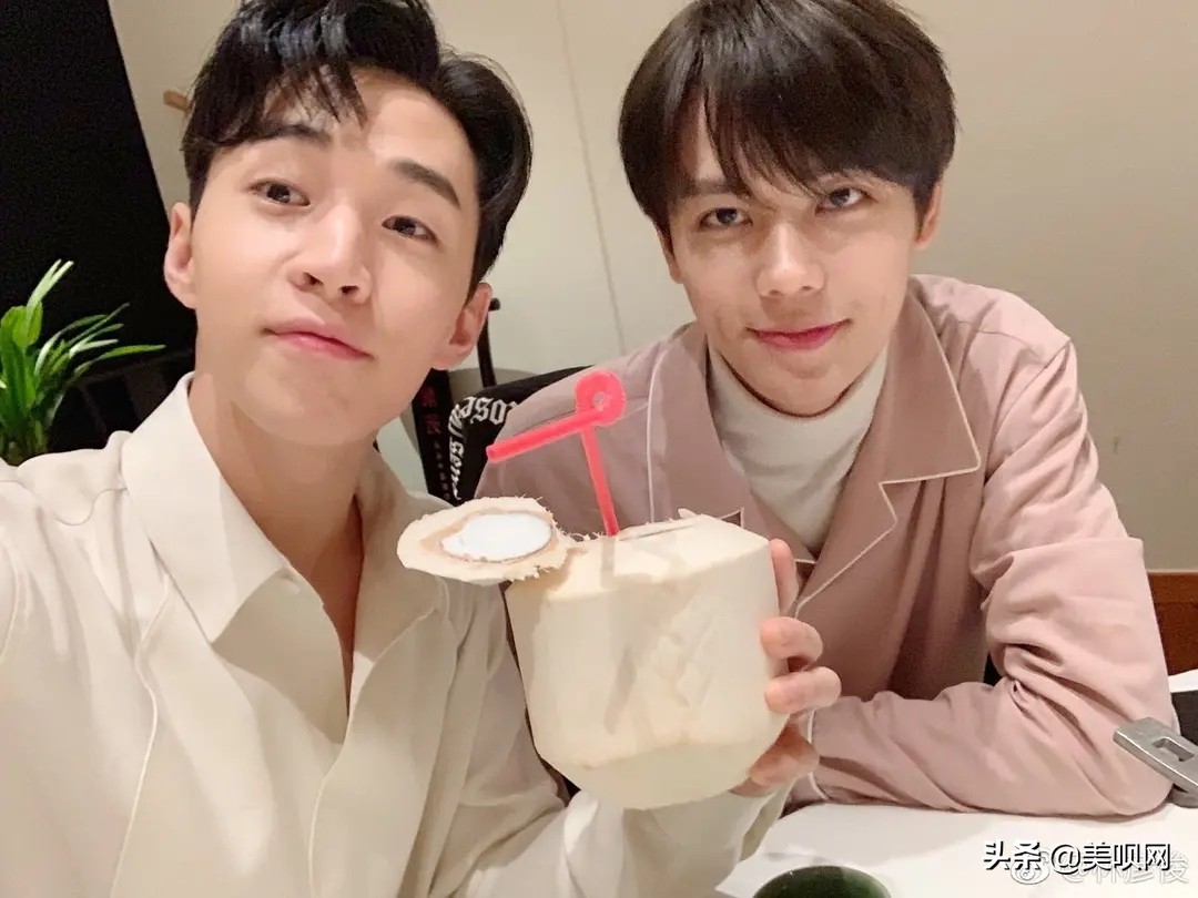 王源王俊凯杨紫肖战,微博之夜肖战杨紫王源