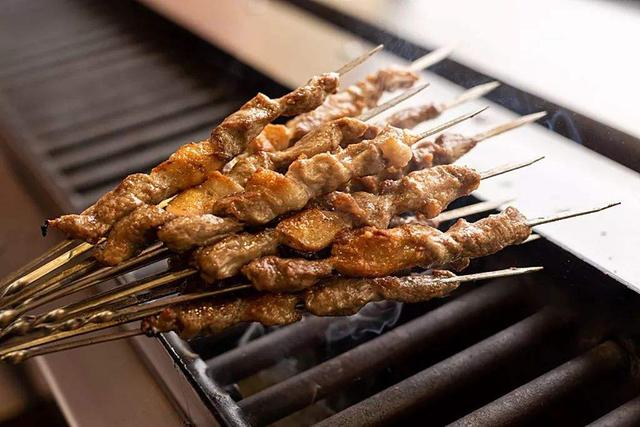 烤整块羊肉的做法和腌制方法,羊肉不腌制直接烤可以吗