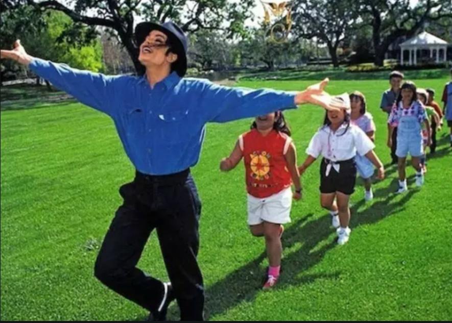 世界第八大奇迹迈克尔杰克逊,历史上最惨的巨星迈克杰克逊