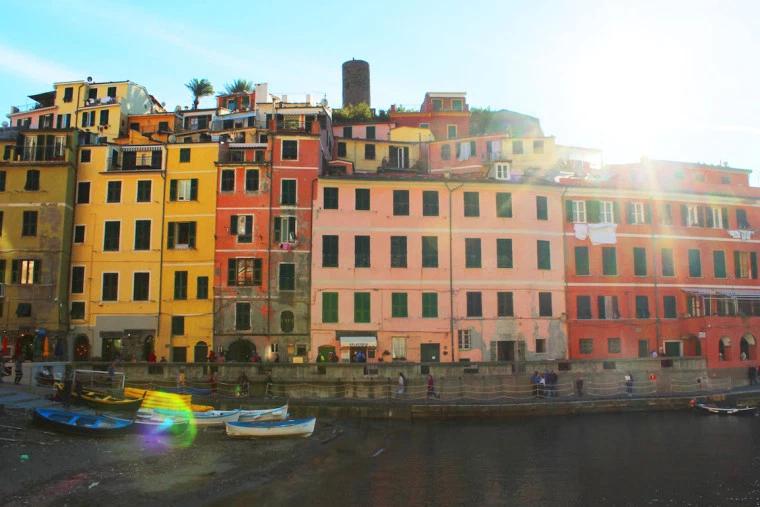 同样是渔村旅游，为啥这里美得像明信片？咱们的只能看脏乱差？！