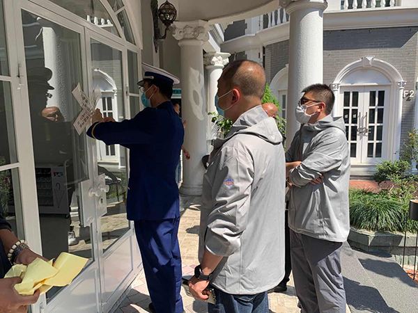 上海女仆公馆遭查封，50元1小时包含“隐藏玩法”，你怎么看？