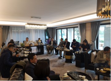 以舍得佳酿话卧龙半城风云