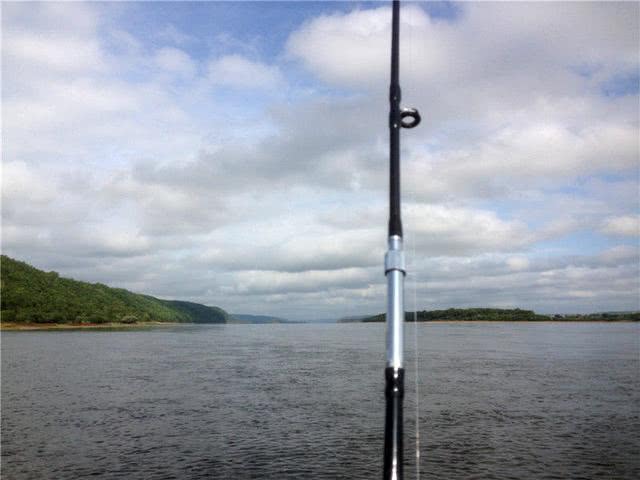 在中俄边界有这么一条原始河流,可以钓到冷水鱼“湖鱥”