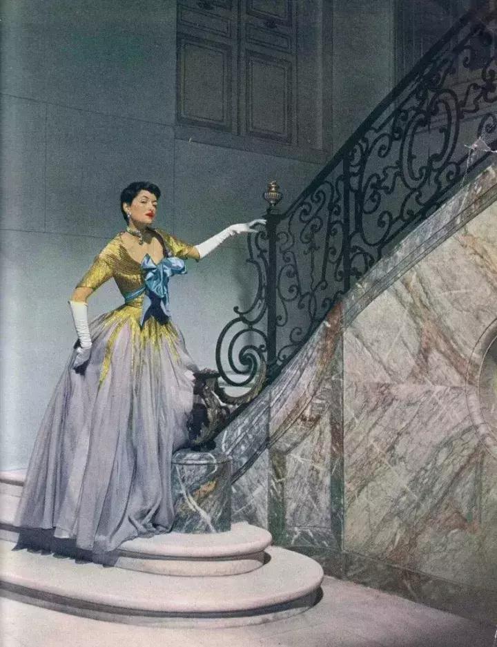 21岁离婚，后成为YSL的灵感缪斯，这个法国女人美了近半个世纪