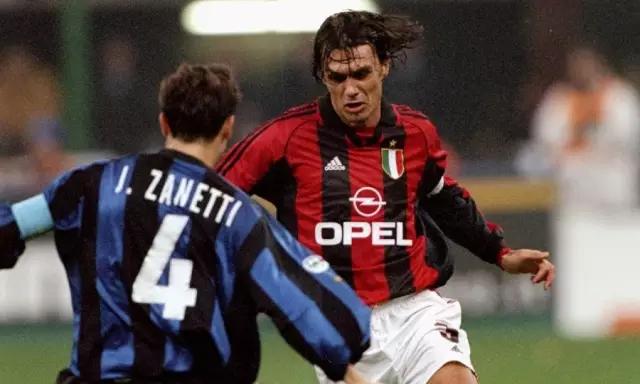 还有老球迷记得吗？意大利米兰德比！足球世界中曾经的第一德比