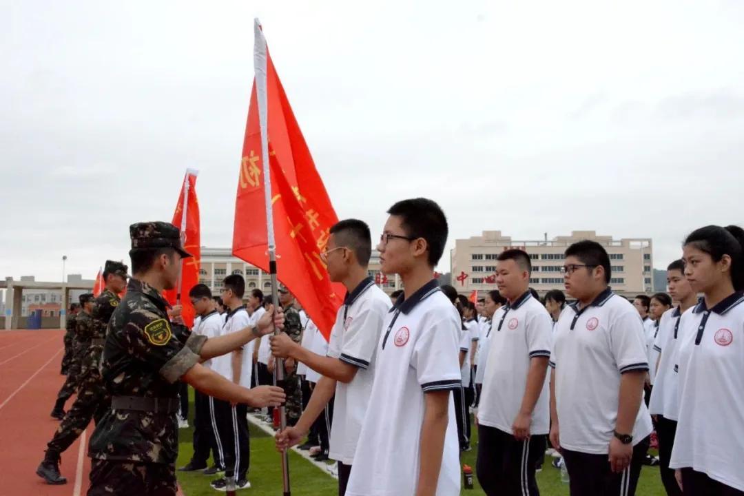 石狮八中什么时候军训,石狮八中军训最新视频