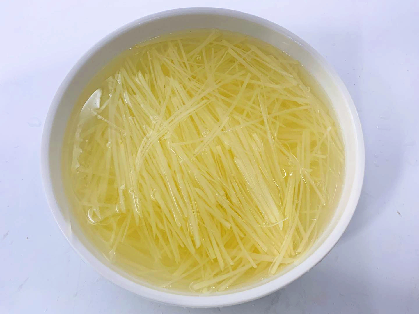 厨师长教你酸辣土豆丝的做法视频,酸辣土豆丝做法厨师长视频