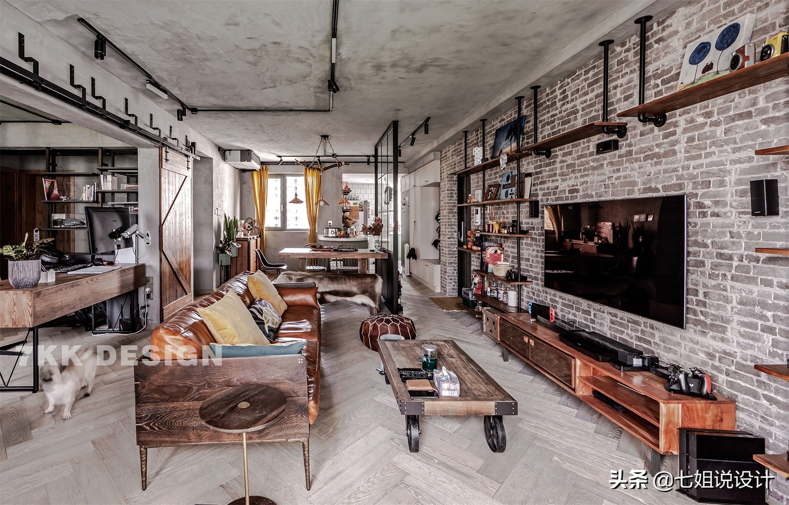 新梅共和城100m²工业风：大胆裸装，冷暖碰撞，演绎粗犷文艺之家