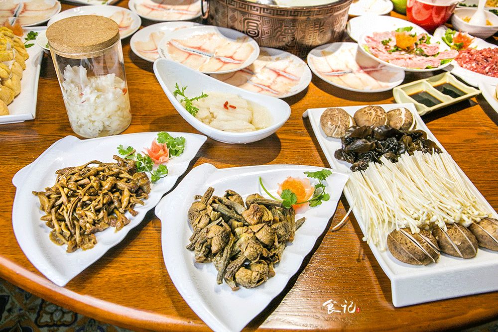 1块钱撸四盘！薄如蝉翼的蝴蝶鱼片，让你一口鲜掉眉毛！