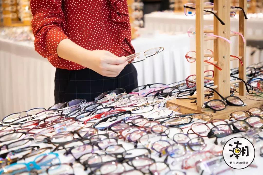 成都实惠眼镜店推荐,成都市眼镜店人气推荐