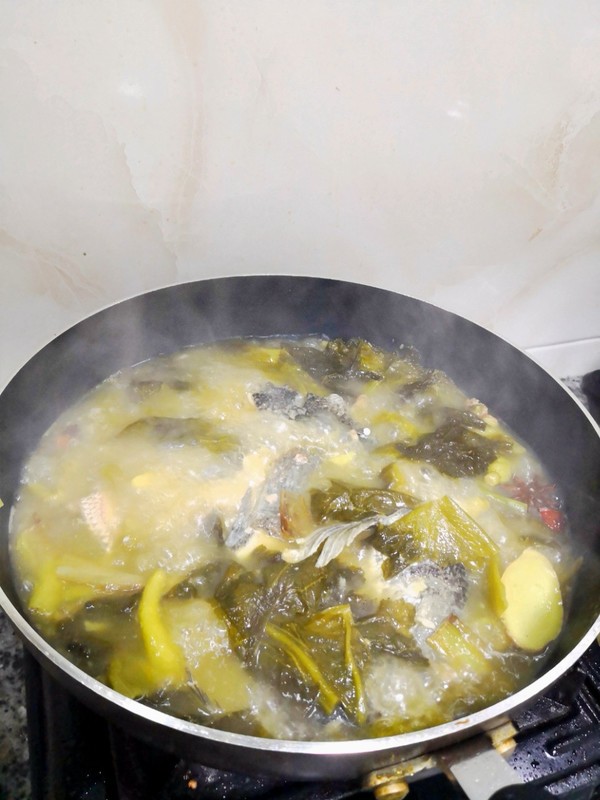 炖前怎么腌鱼好吃才能入味,炖鱼前放什么料腌