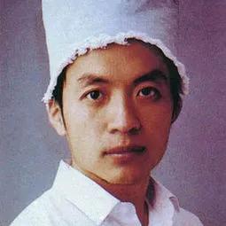 顾城杀妻弃子养情人,顾城最后为什么杀妻弃子