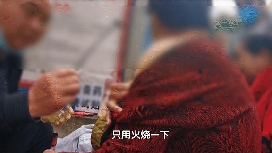 神医当街放血拔罐,神医扎针放血治百病