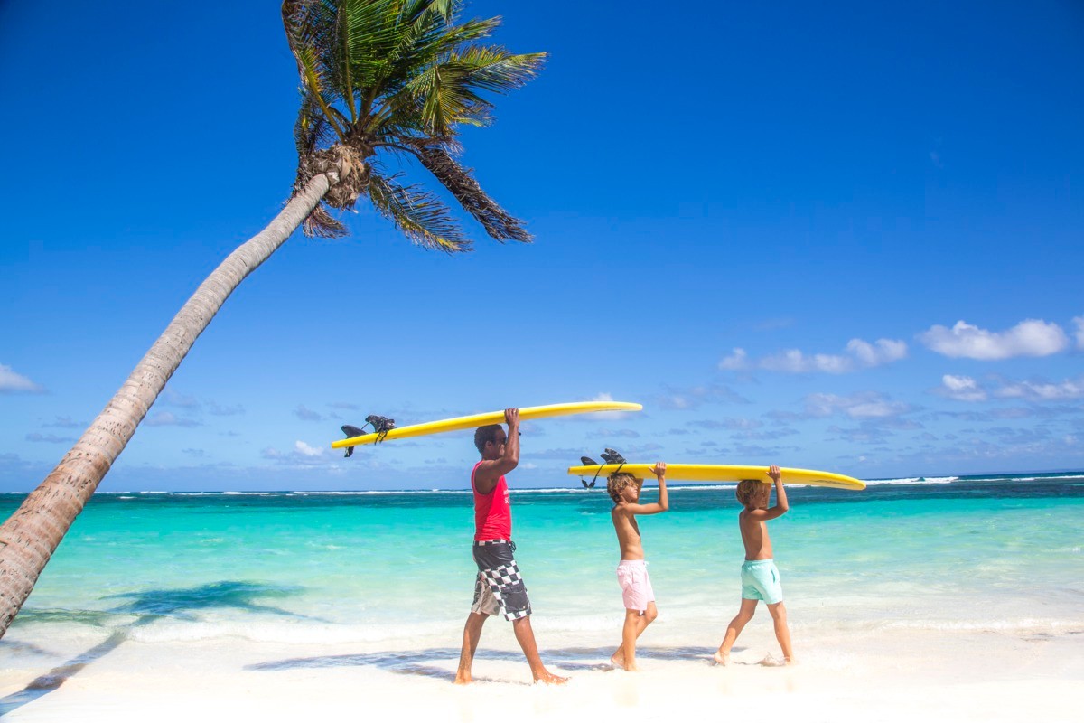 prada线上发布2021春夏系列,prada2021秋冬时装发布会时间