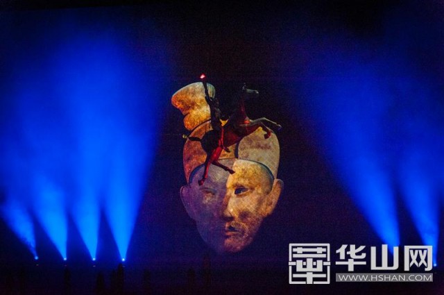 大型史诗舞台剧秦俑情震撼首演,秦俑情舞台剧在哪里举行