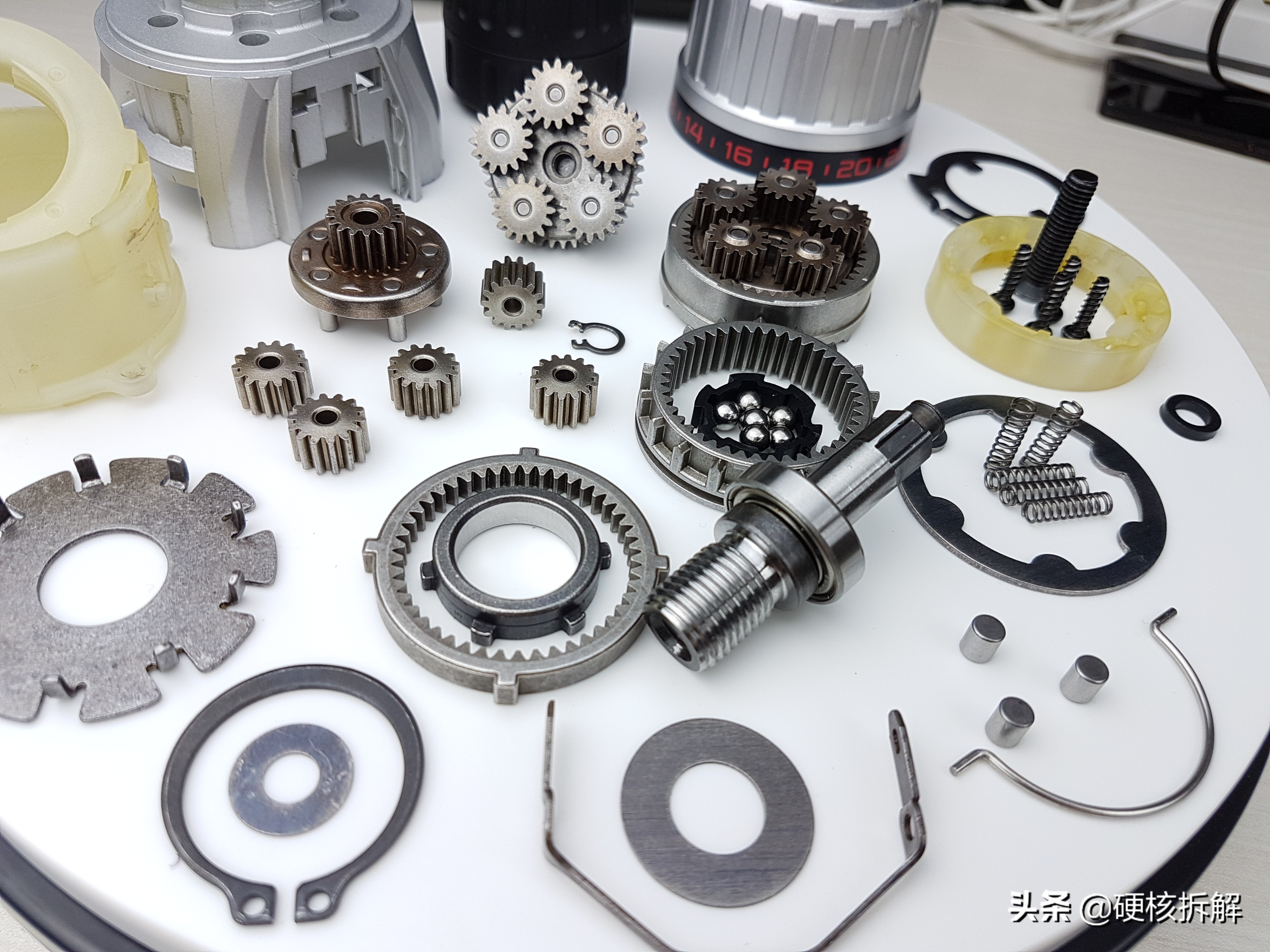 博世电钻齿轮拆解视频,博世电钻装配