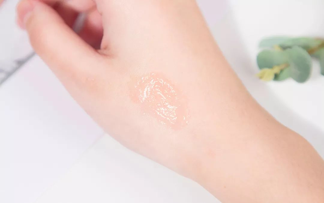 让你的嘴巴滋润一整个冬天,8款好用润唇膏