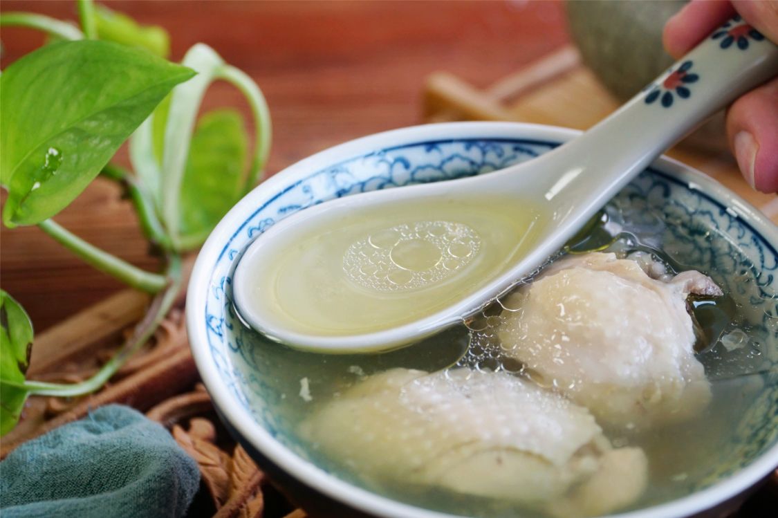 煮鸡汤最好吃的做法,鲜香鸡汤的做法