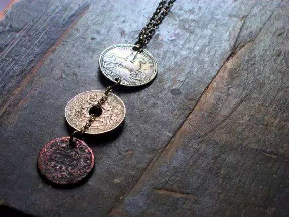 外出游玩小心些什么,游玩时注意随身携带物品