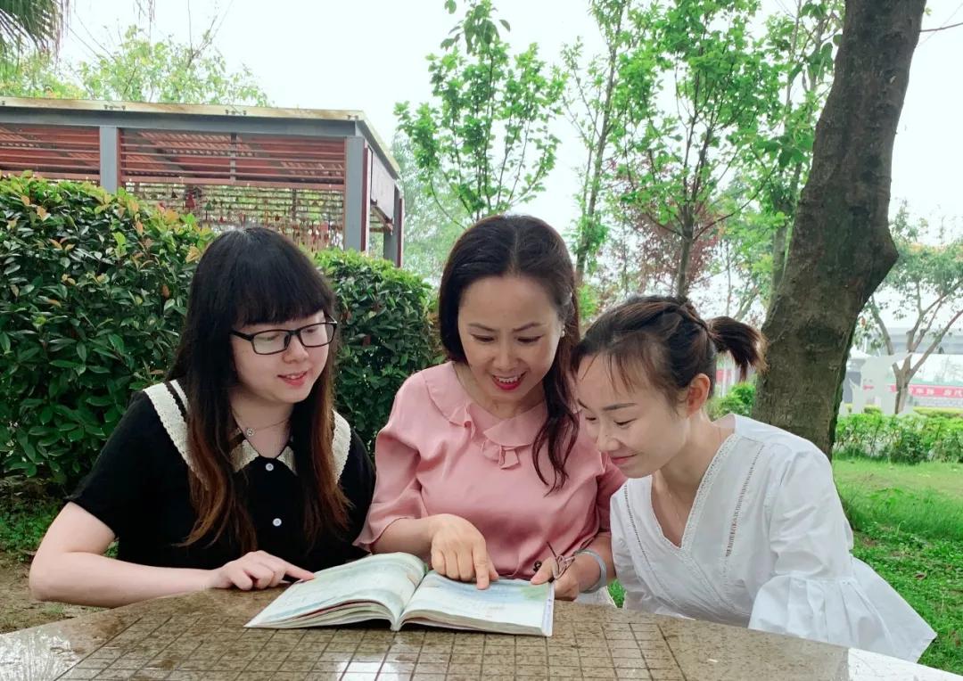 骞哥鎴愰暱灏忓,骞哥鎴愰暱甯堢敓鍏变韩鍥剧墖