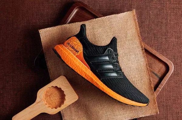 yeezy鞋子买大一点,yeezy最新发布篮球鞋