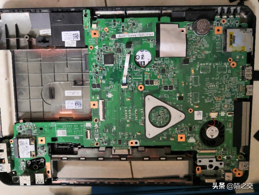 戴尔1450更换固态硬盘,戴尔一体机拆机是不是固态硬盘