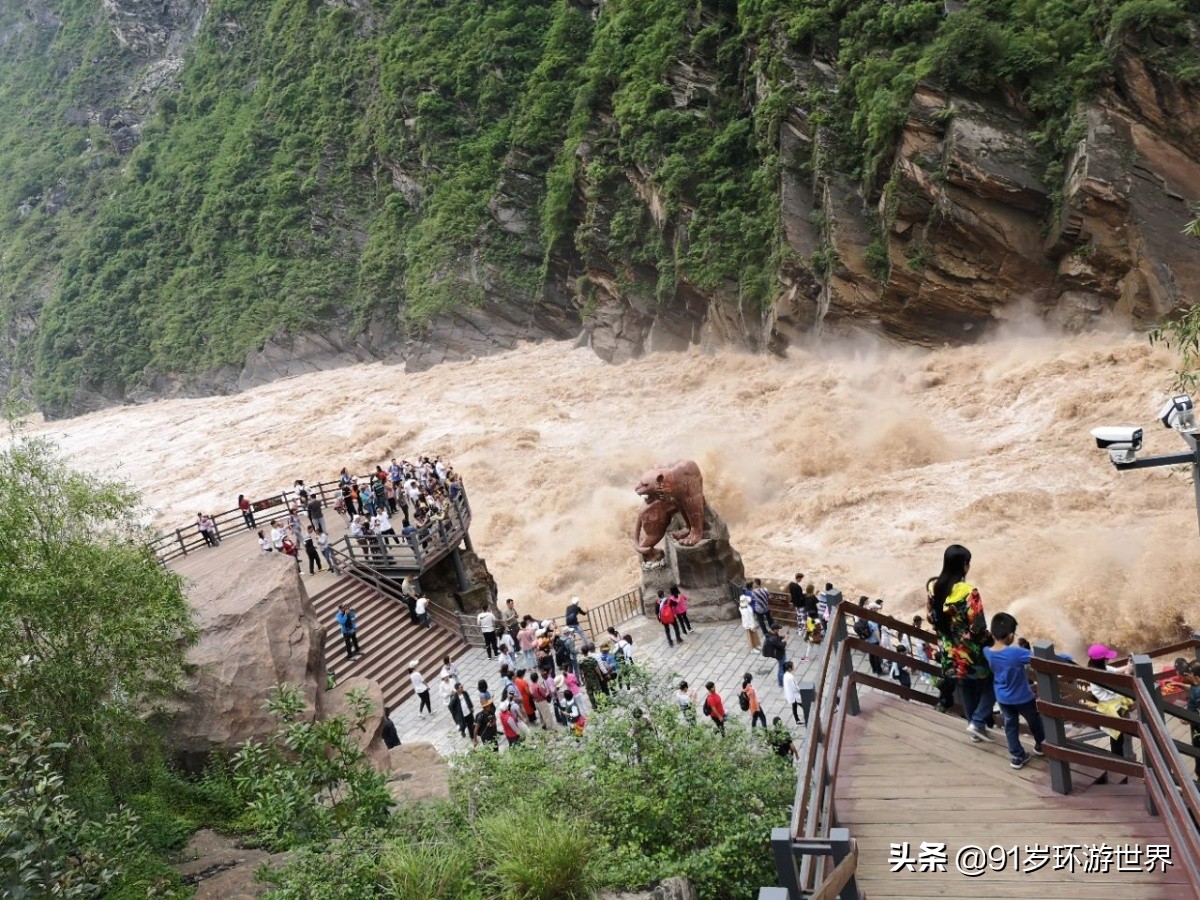 虎跳峡游玩多久比较好,上虎跳和中虎跳哪个壮观