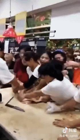 costco苏州店开业有人凌晨3点排队,costco在中国开店火爆异常的原因