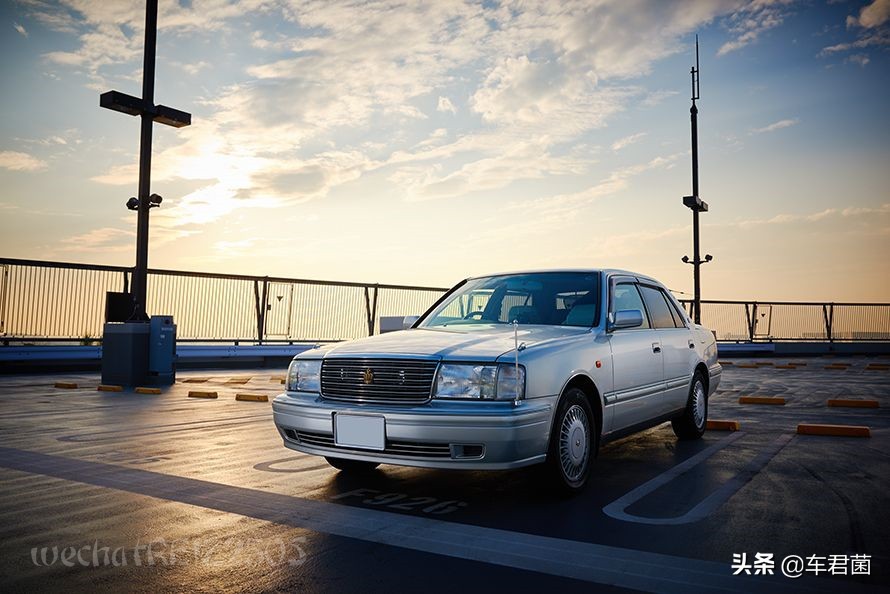 情怀皇冠老车经典语录,情怀老车06年皇冠