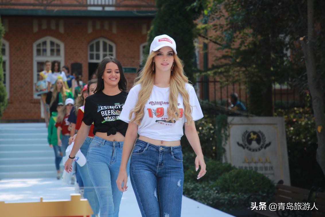 青岛世界旅游小姐总决赛完整版,世界旅游小姐走进青岛啤酒博物馆