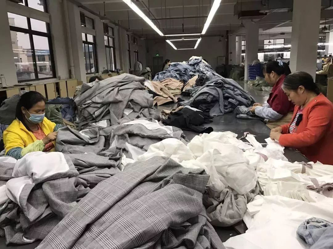 最近广州最火制衣厂,广州制衣厂最出名