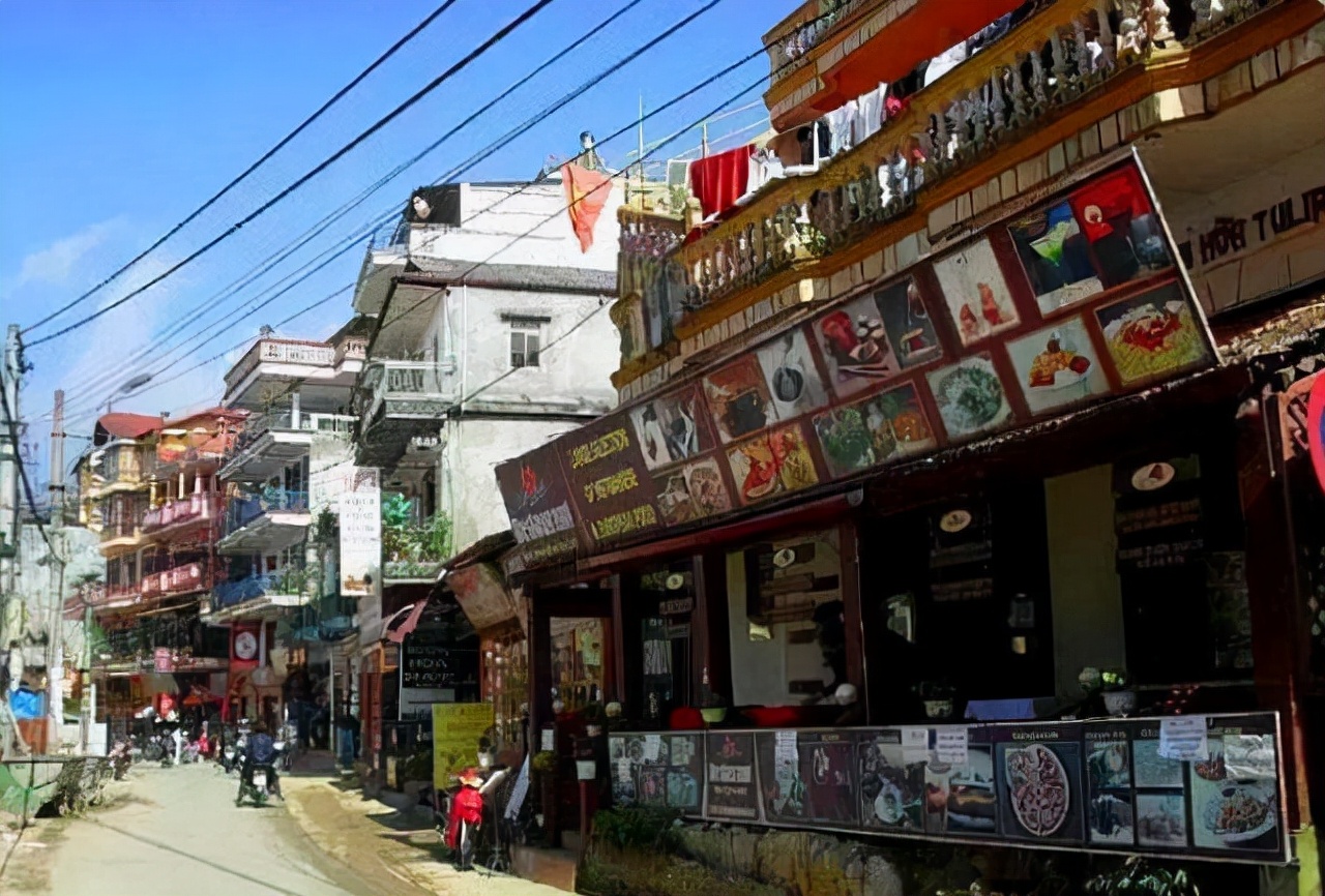 去越南买沉香,越南导游带的沉香