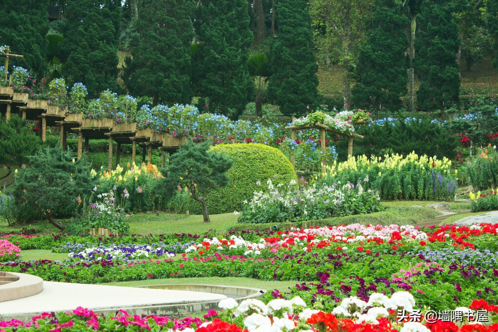 心烦的时候静下来看看书,当你心情烦躁的时候就读一遍