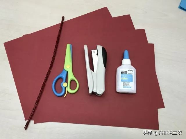 正月十五闹花灯欢乐喜庆过元宵,元宵节的灯笼和花灯怎么做