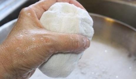 怎样快速消除汽车后视镜雾气,有雾后视镜看不清怎么办