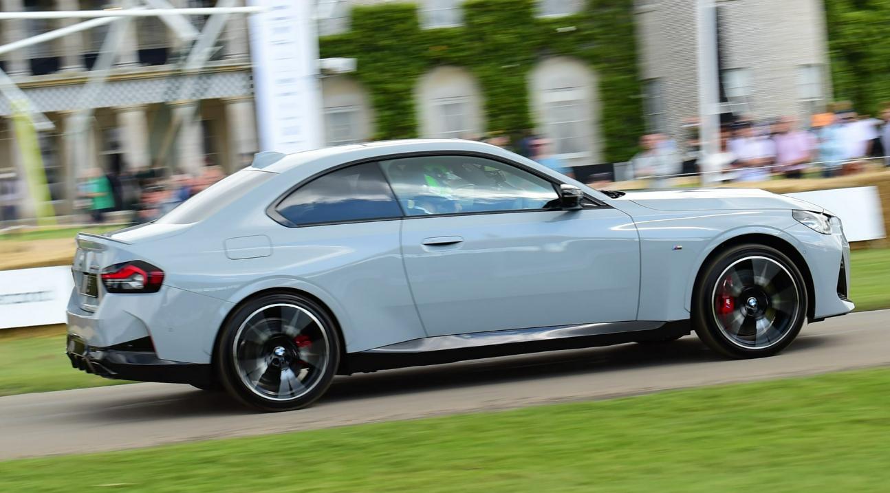 目前新款宝马3系值得买吗,比宝马3系更值得买的b级车