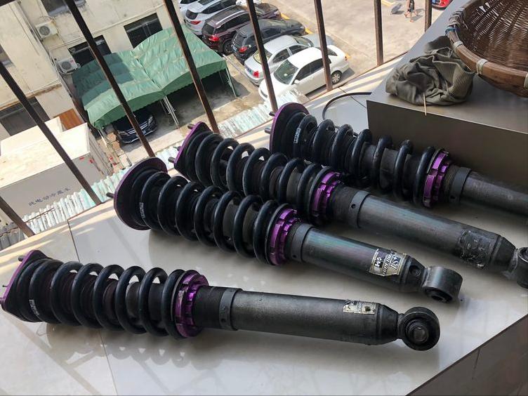 凌志is200和300的区别,与凌志is200同车型的丰田车