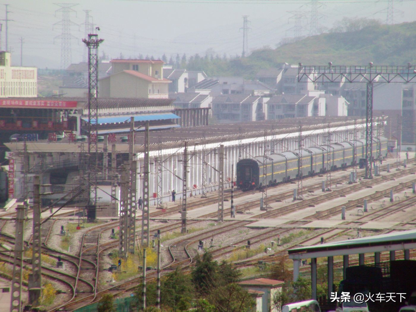 重庆到拉萨z223火车时刻表,重庆到拉萨的火车每天都有吗