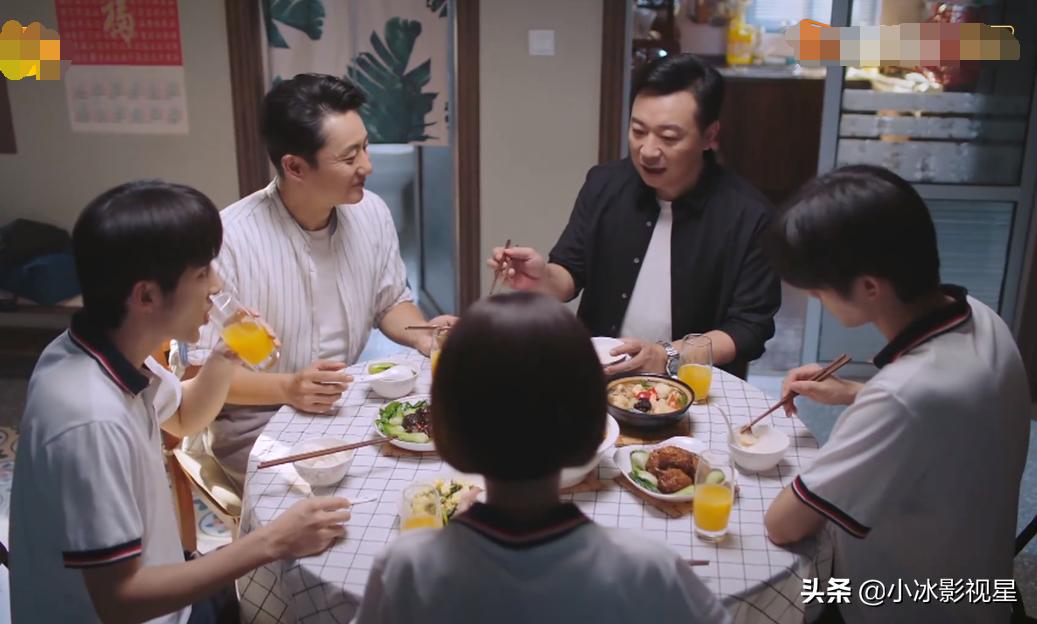 凌霄贺子秋重逢,凌霄贺子秋出国时的场面