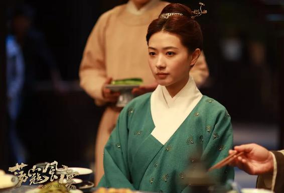 万茜与刘璇,万茜回应与刘璇撞脸