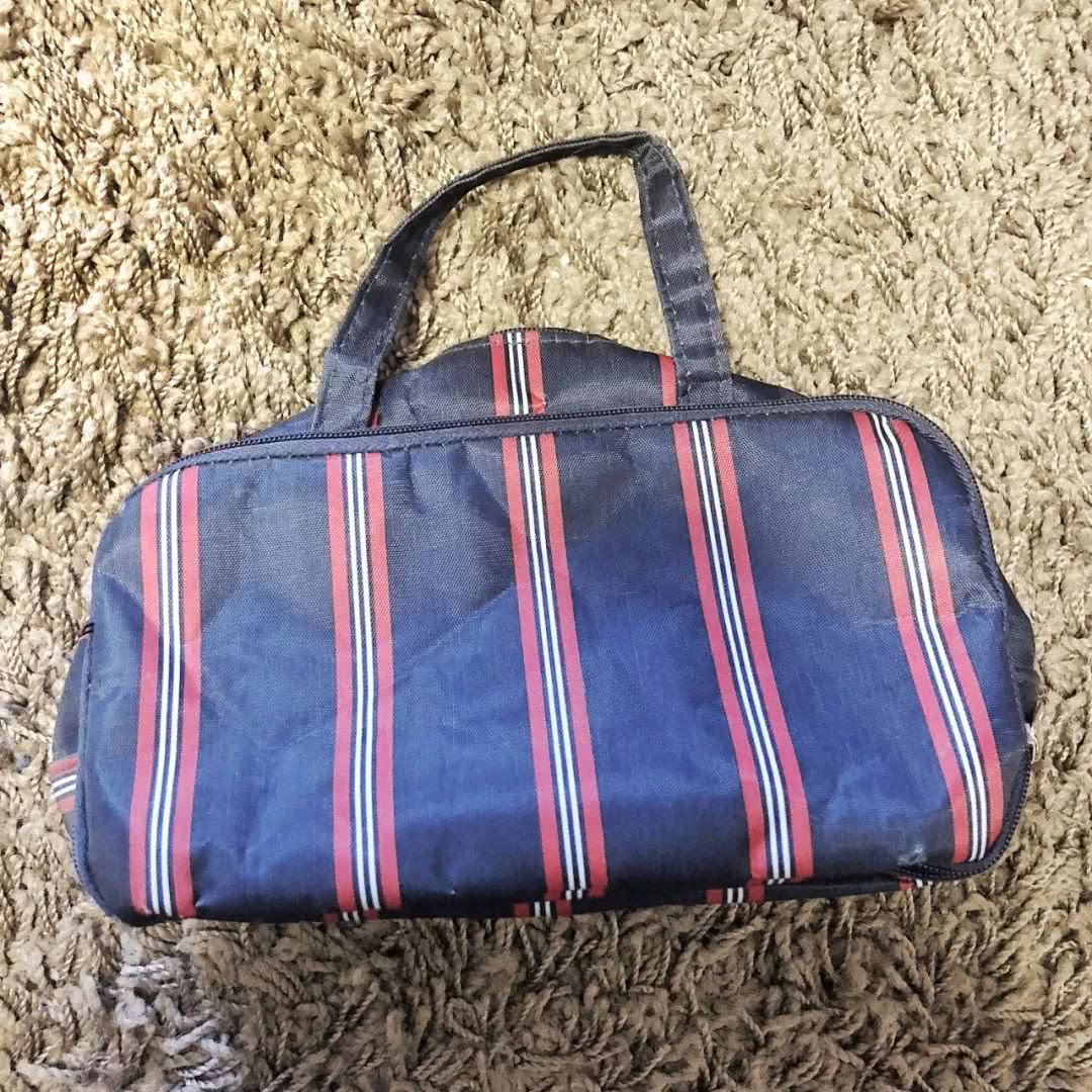 编辑部化妆包大公开,新年出行这样带就够了!